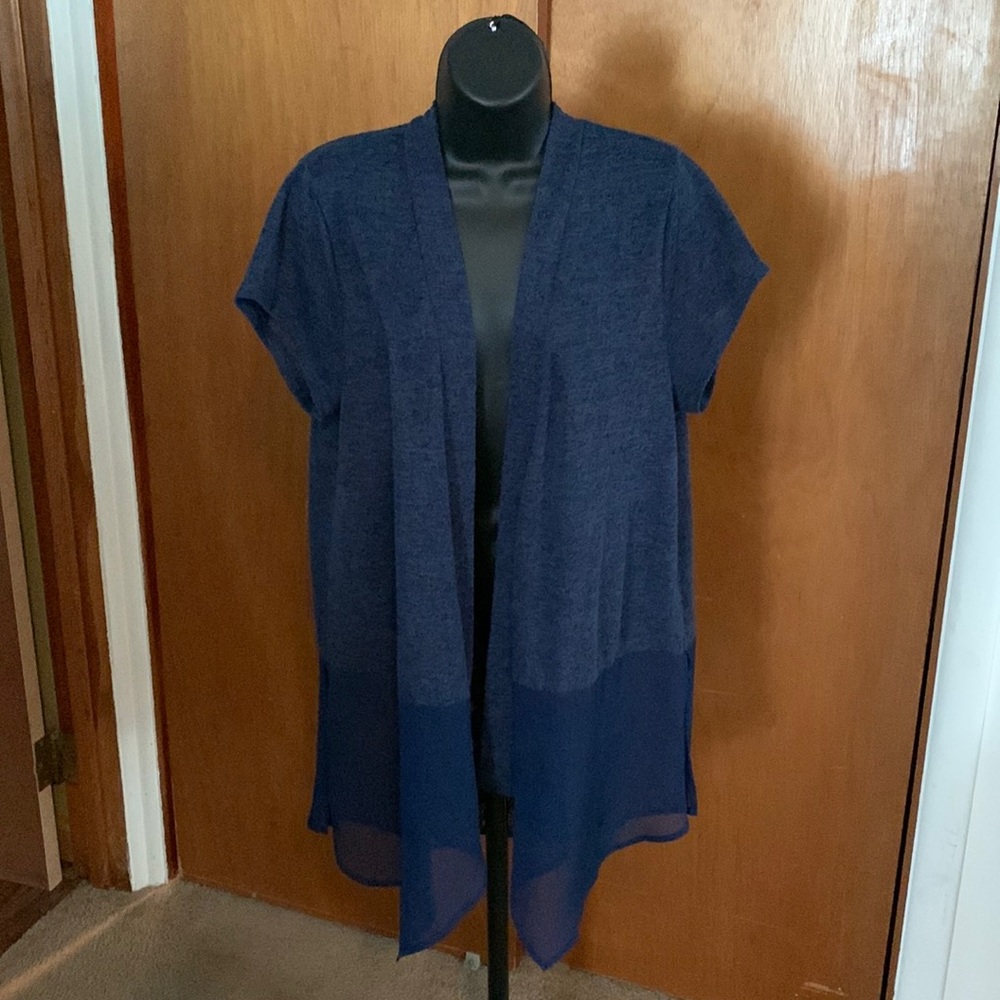 August Silk EUC open front short cap sleeve mixed media cardigan wrap Sz L